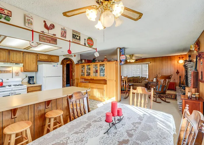 Deck & Forest Views: 'black Bear Cabin' In Payson *
